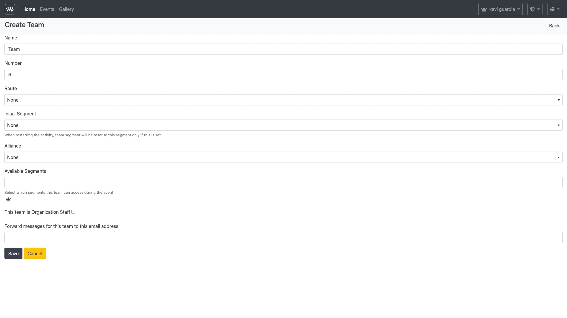 Formulario de creación de equipo con campos: Name, Number, Route, Initial Segment, Alliance, Available Segments, casilla de Staff, Forward messages email